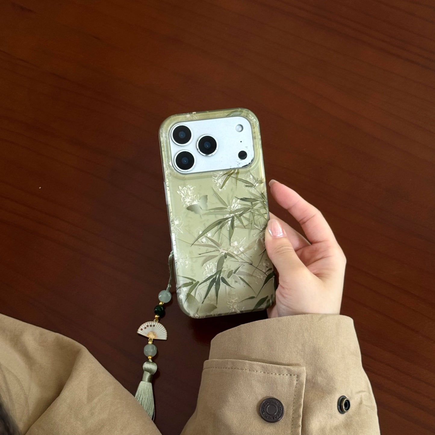 Traditional Chinese Style Bamboo Butterfly Fan and Beads Pendant Phone Case for iPhone 17 16 15 14 13 Pro Max  Back Cover Fund
