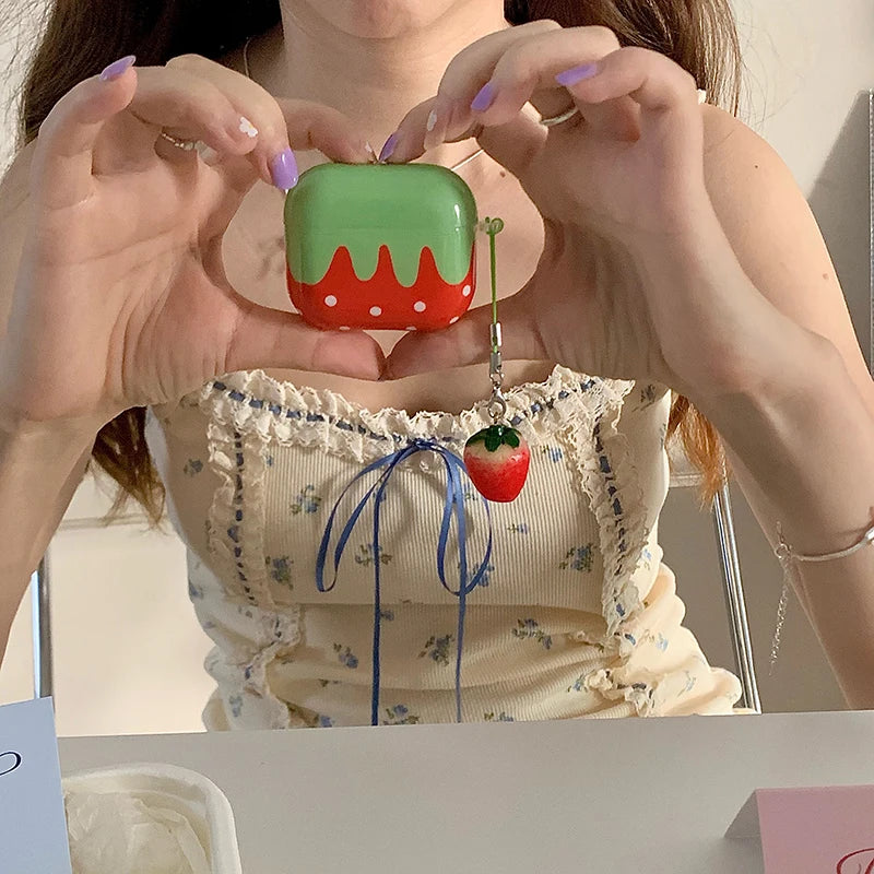 Lovely Girl Exquisite Red Strawberry White Polka Dot with Small Strawberry Pendant Glossy Earphones Case for AirPods 1 2 3 4 Pro