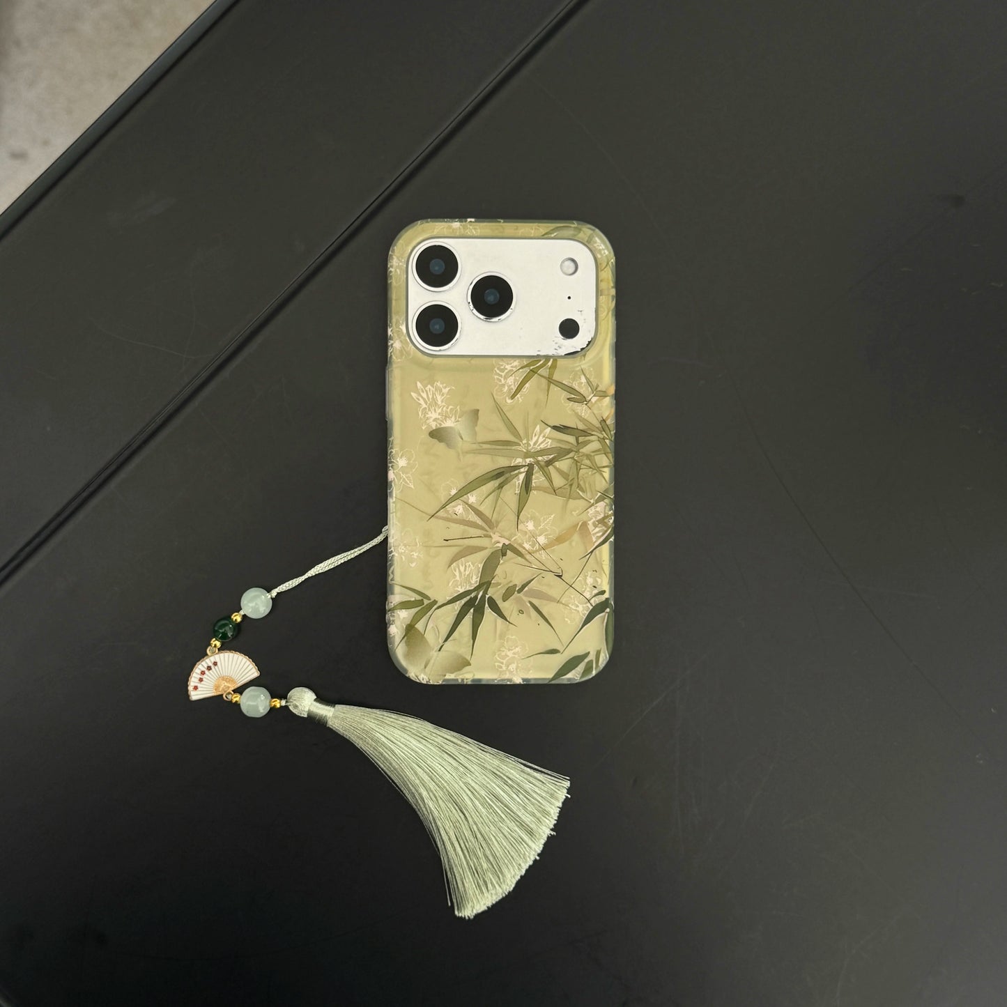 Traditional Chinese Style Bamboo Butterfly Fan and Beads Pendant Phone Case for iPhone 17 16 15 14 13 Pro Max  Back Cover Fund