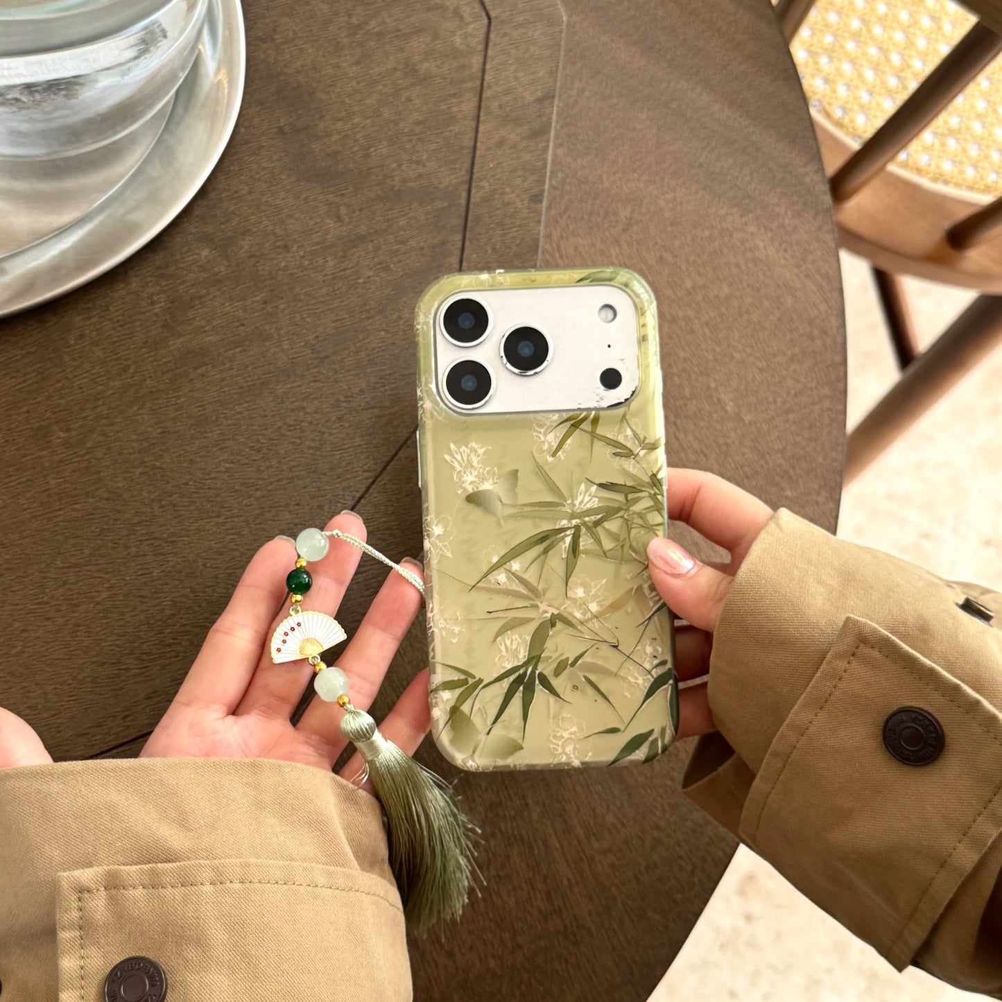 Traditional Chinese Style Bamboo Butterfly Fan and Beads Pendant Phone Case for iPhone 17 16 15 14 13 Pro Max  Back Cover Fund